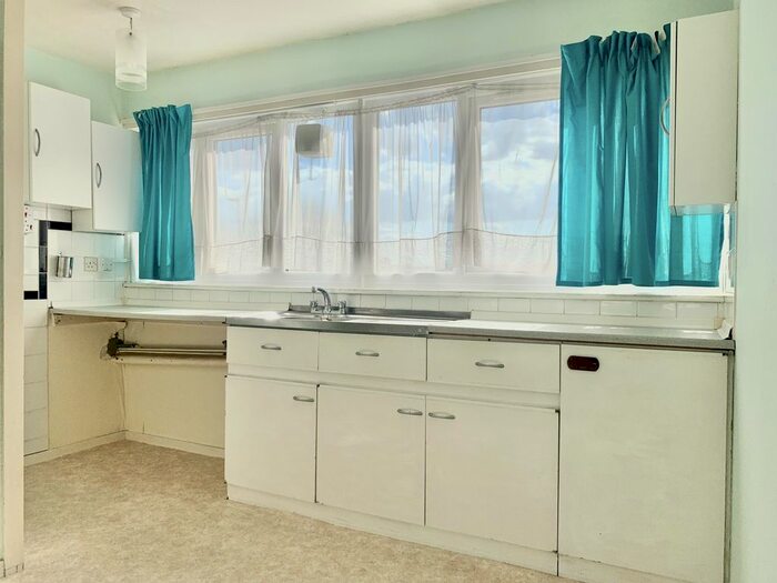 1 Bedroom Flat To Rent In Cheshire Close, Mitcham, London, CR4