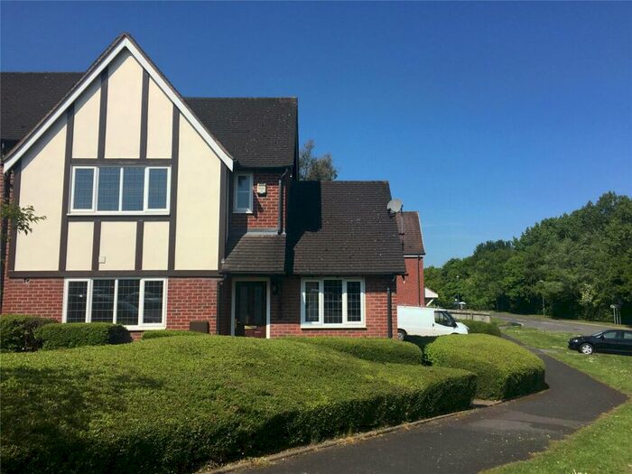 3 Bedroom House To Rent In Shelly Crescent, Shirley, Solihull, West Midlands, B90