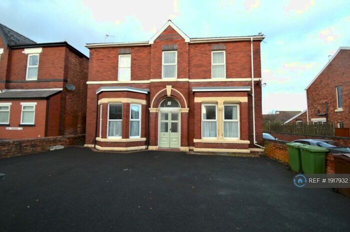 1 Bedroom Flat To Rent In Forest Road, Southport, PR8