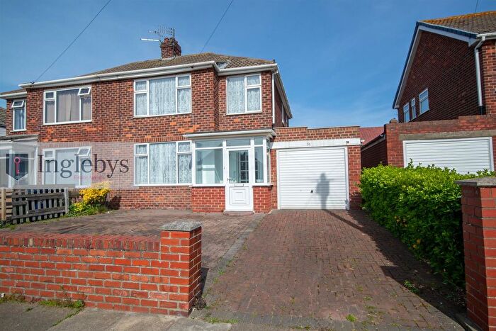 3 Bedroom Semi-Detached House For Sale In Scanbeck Drive, Marske-By-The-Sea, TS11
