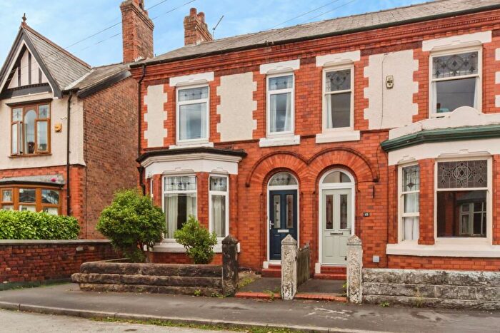 3 Bedroom Semi-Detached House For Sale In Kingsway, Northwich, Cheshire, CW9