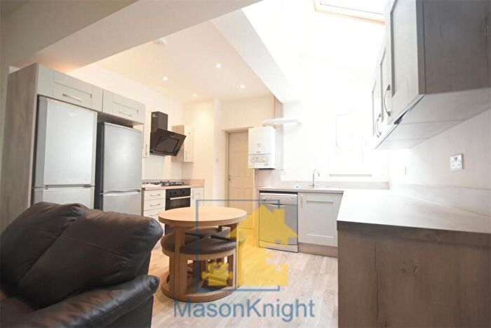 5 Bedroom Terraced House To Rent In Rose Cottages, Selly Oak, B29