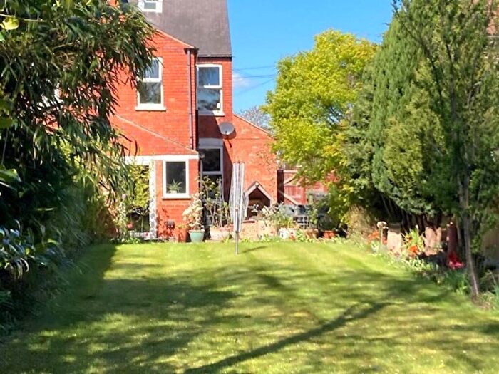 3 Bedroom Semi-Detached House To Rent In Newark Road, Lincoln, LN6