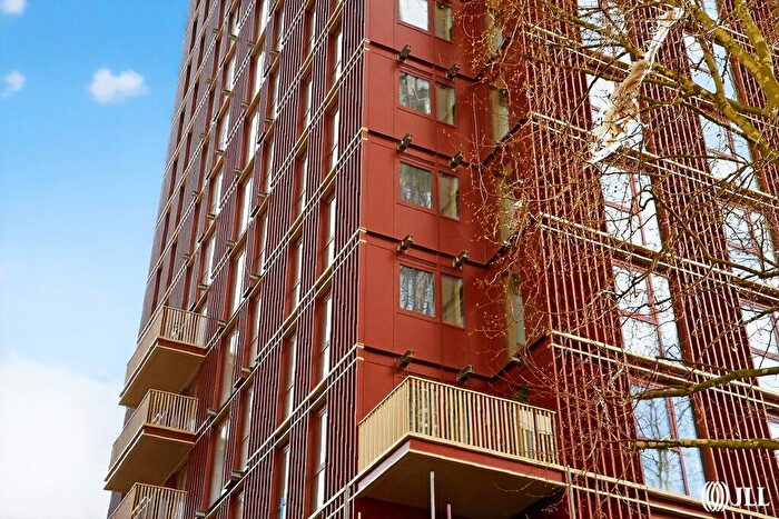 1 Bedroom Apartment For Sale In Bellamy Close London, E14