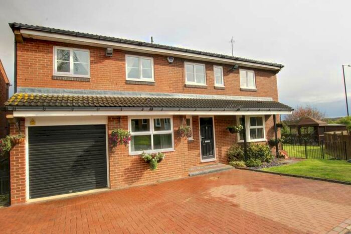 5 Bedroom Detached House For Sale In Earls Green, East Rainton, Houghton Le Spring, Tyne And Wear, DH5