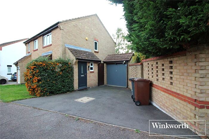 2 Bedroom Semi-Detached House To Rent In Pinewood Close, Borehamwood, Hertfordshire, WD6