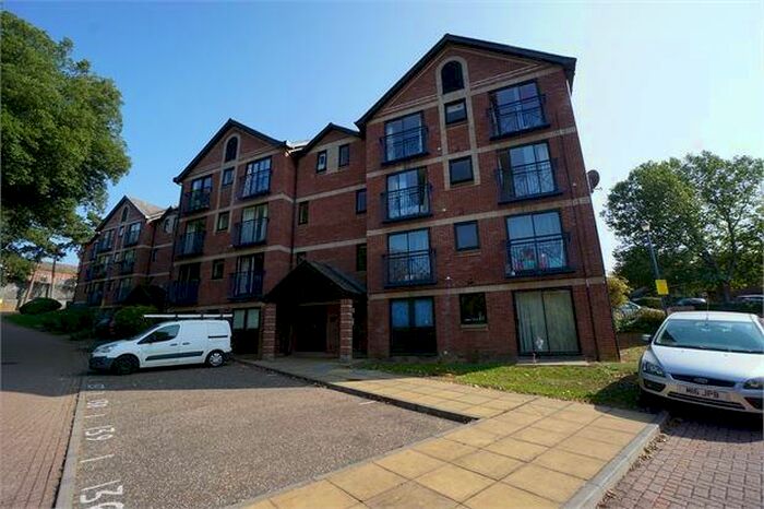 1 Bedroom Flat To Rent In Claremont Heights, Colchester, Essex., CO1