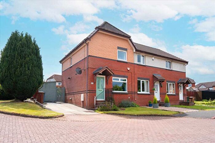 2 Bedroom End Of Terrace House For Sale In Union Place, FK2