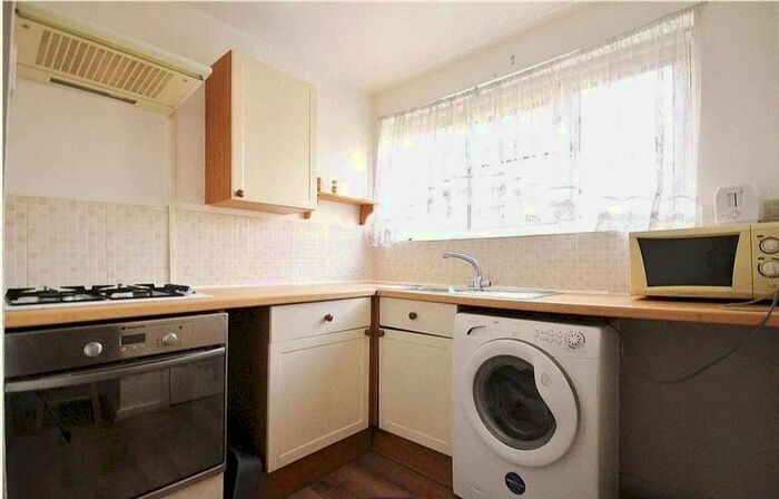 1 Bedroom Flat To Rent In Devonshire Street, London, W4