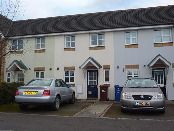 2 Bedroom Town House To Rent In Golding Crescent, Burton-On-Trent, Staffordshire, DE14