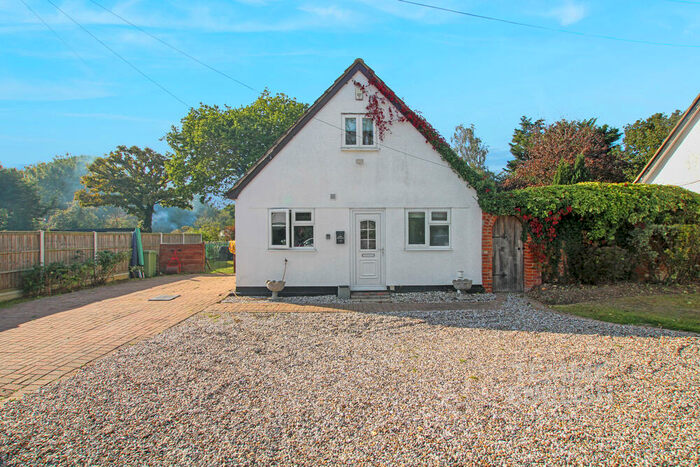2 Bedroom Detached House To Rent In Hyde Lane, Danbury, CM3