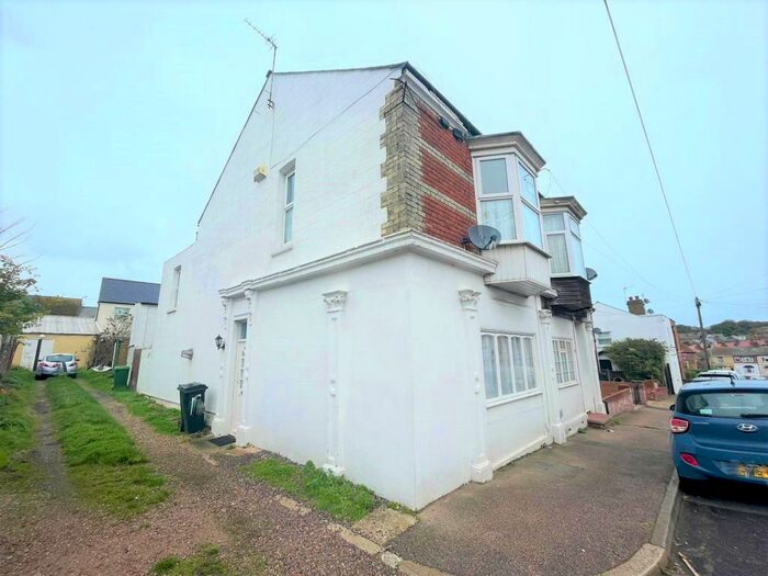 3 Bedroom Semi-Detached House To Rent In Finsbury Road, Ramsgate, CT11