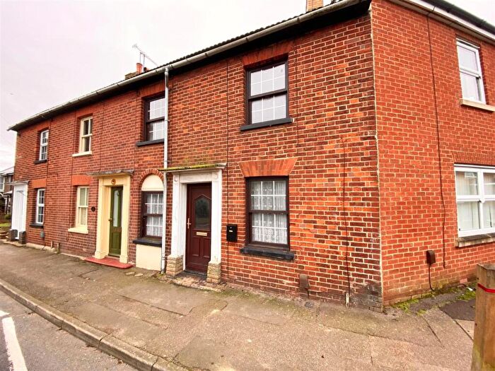 2 Bedroom End Of Terrace House To Rent In Leighton Road, Toddington, LU5