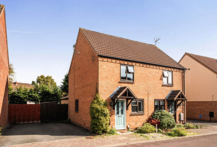 2 Bedroom Semi Detached House For Sale In Meadow Lea, Bishops Cleeve, Cheltenham, Gloucestershire, GL52