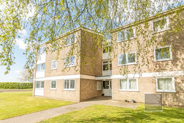 2 Bedroom Apartment For Sale In Ormesby Road, Badersfield, NR10