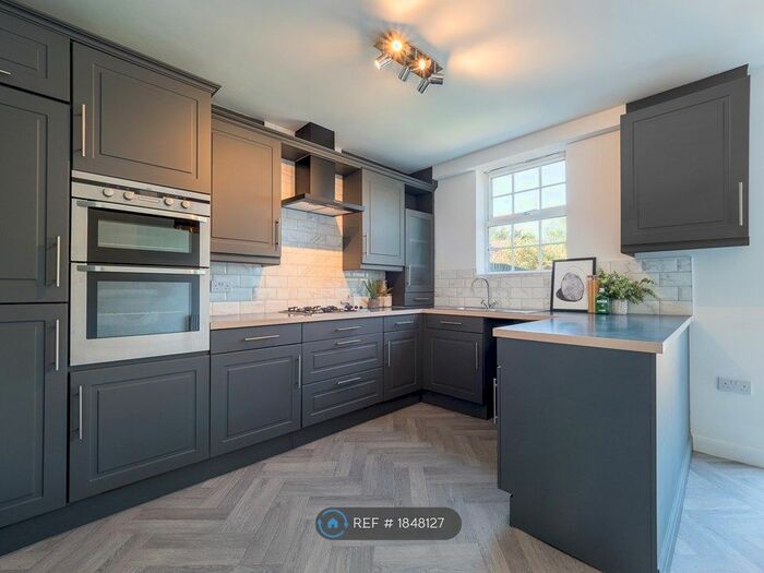 5 Bedroom Terraced House To Rent In The Ridings, Grange Park, Northampton, NN4