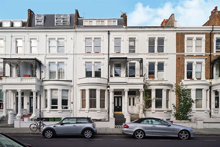 1 Bedroom Flat To Rent In Sinclair Road, London, W14