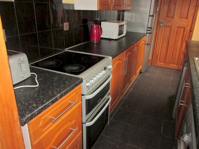 4 Bedroom Terraced House To Rent In Gulson Road, Coventry, CV1