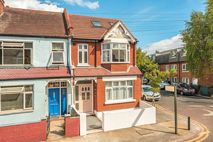 4 Bedroom Property For Sale In Links Road, Tooting, SW17