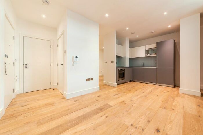 Studio To Rent In Carlow Street, London, NW1