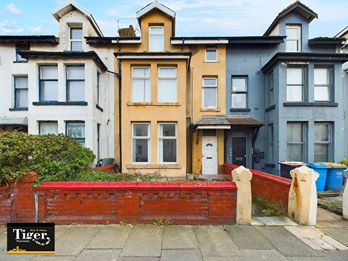 1 Bedroom Flat To Rent In Lord Street, Blackpool, FY1