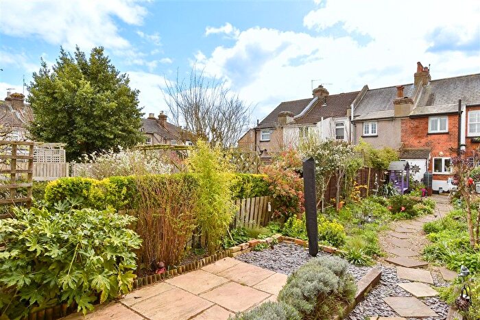 2 Bedroom Terraced House For Sale In Haven Close, Sidcup, Kent, DA14