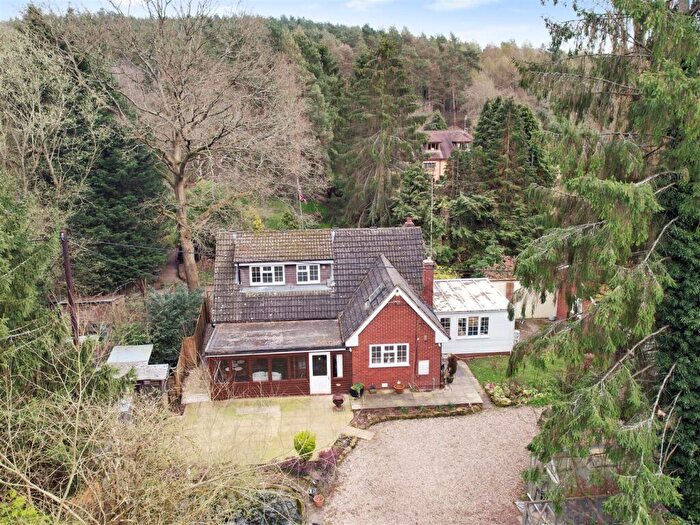 4 Bedroom Detached Bungalow For Sale In Kingsford Lane, Wolverley, Kidderminster, DY11