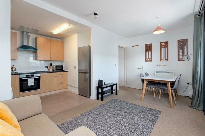3 Bedroom Apartment To Rent In Ashburton Triangle, Drayton Park, London, N5