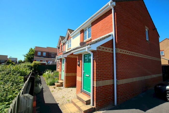 2 Bedroom End Of Terrace House To Rent In Woolston, Southampton, SO19