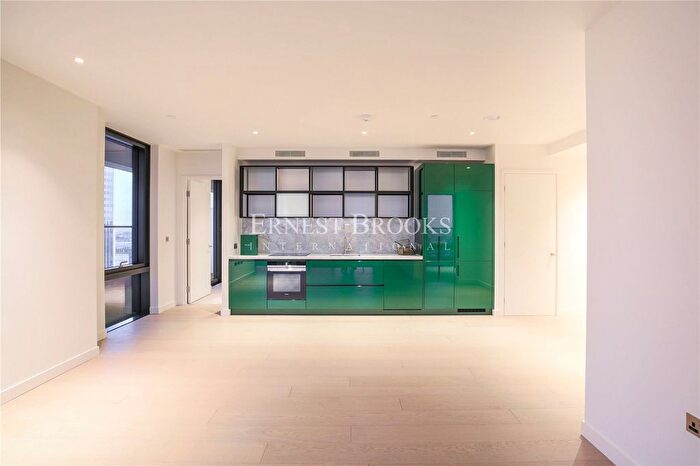 2 Bedroom Flat To Rent In Hobart Building, The Wardian, London, E14