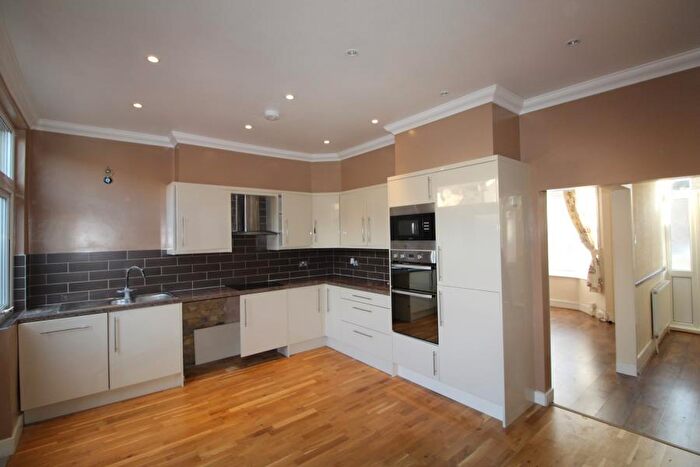 3 Bedroom End Of Terrace House To Rent In Titchfield Road, Enfield, EN3