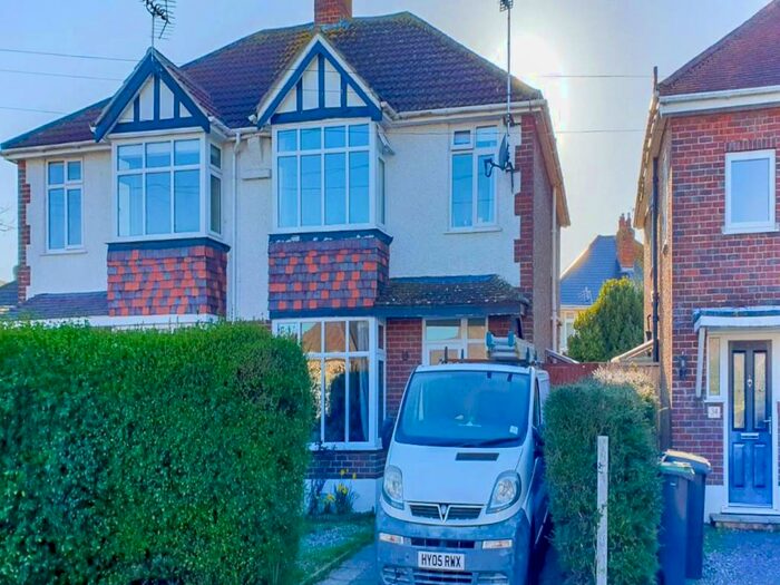 3 Bedroom Semi-Detached House To Rent In Saxonbury Road, Southbourne, Bournemouth, BH6
