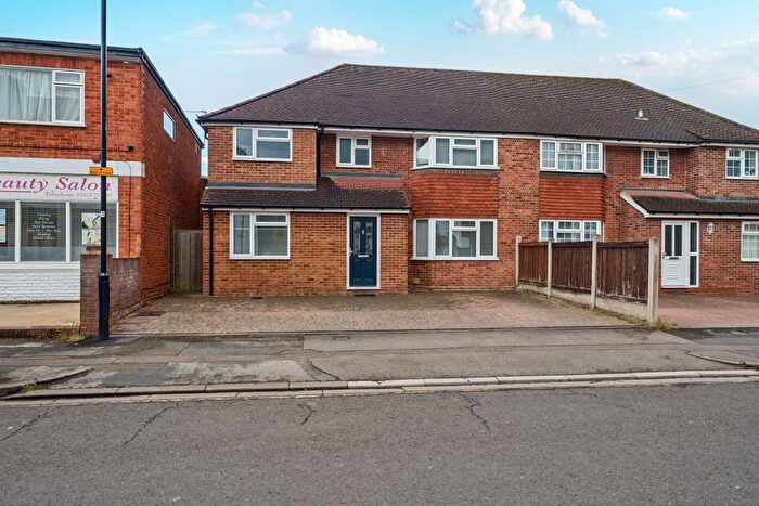 4 Bedroom Detached House For Sale In Norfolk Road, Maidenhead, SL6