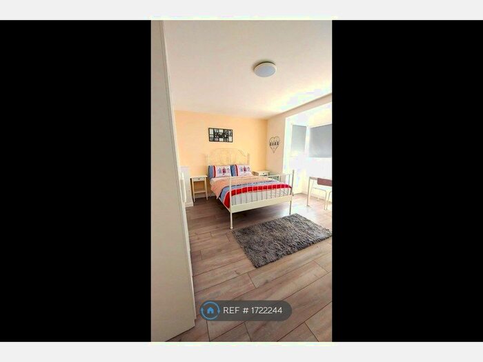 Studio To Rent In Studio, Edgware, HA8