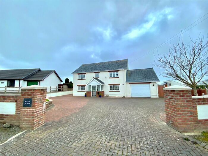 5 Bedroom Detached House For Sale In Tanygroes, Cardigan, Ceredigion, SA43