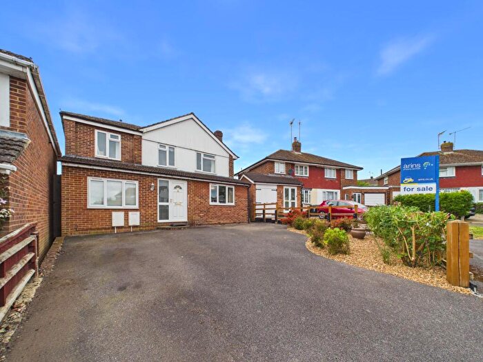 5 Bedroom Detached House For Sale In Bowfell Close, Tilehurst, RG31