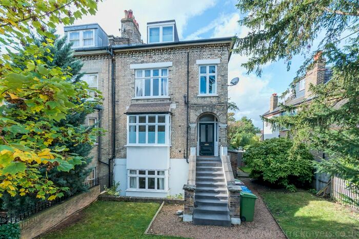 1 Bedroom Flat To Rent In Underhill Road, East Dulwich, London, SE22