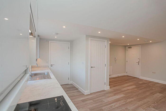 1 Bedroom Flat For Sale In High Street, Wallingford, OX10