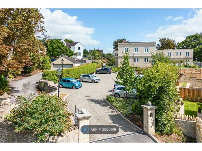 2 Bedroom Flat To Rent In Batheaston, Bath, BA1