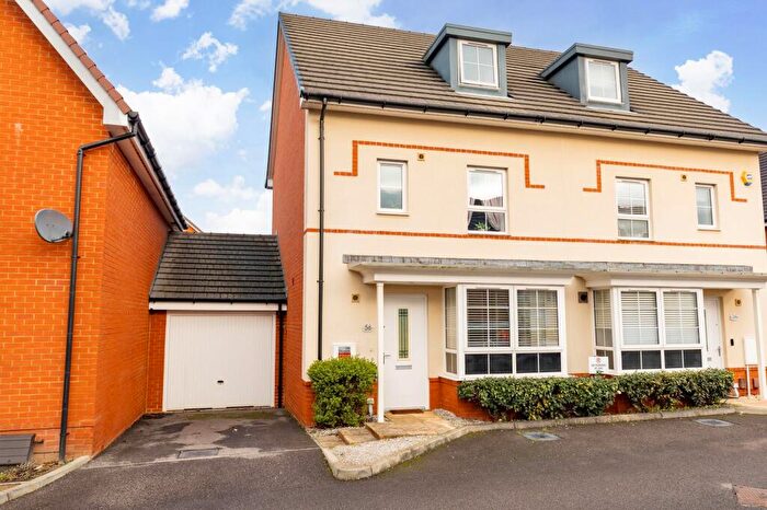 4 Bedroom Semi Detached House For Sale In Bedivere Road, Crawley, RH11