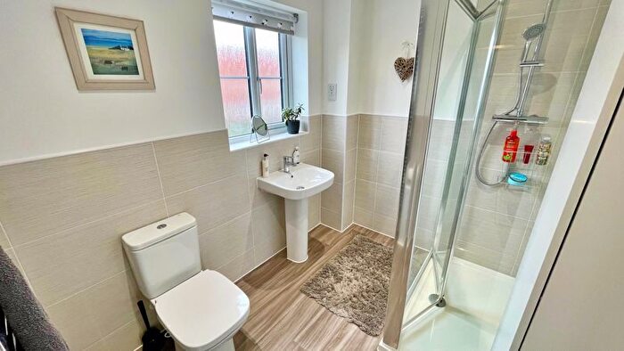 5 Bedroom Detached House For Sale In Field Avenue, Saxilby, Lincoln, LN1
