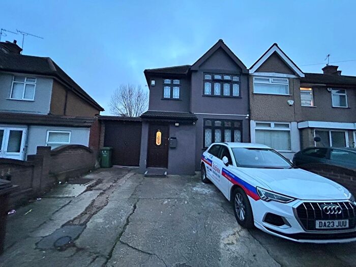 3 Bedroom Property To Rent In Orchard Road, Dagenham, RM10