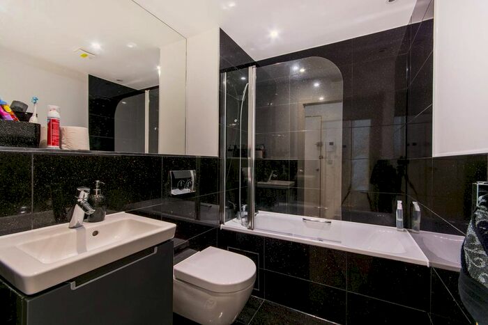 1 Bedroom Flat To Rent In High Street, Croydon, CR0