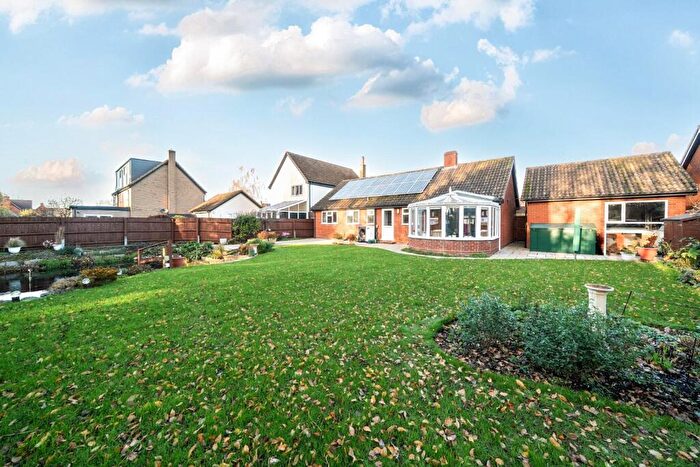 3 Bedroom Detached Bungalow For Sale In Winchfield, Great Gransden, SG19