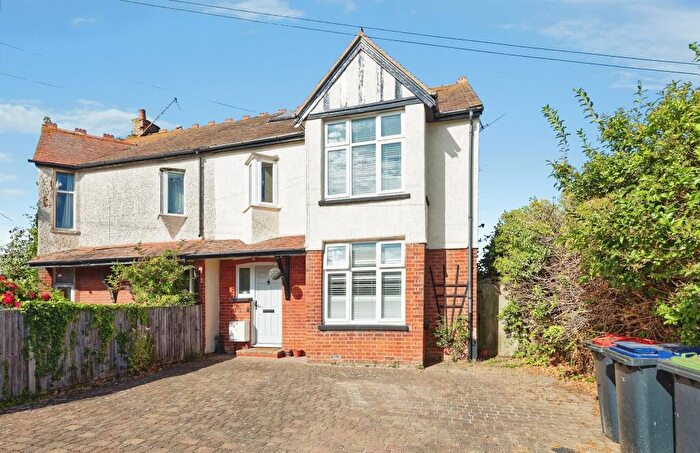 4 Bedroom Semi Detached House For Sale In Terminus Drive, Herne Bay, CT6