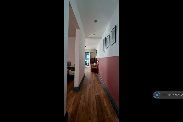 1 Bedroom Flat To Rent In Livingstone Road, Hove, BN3