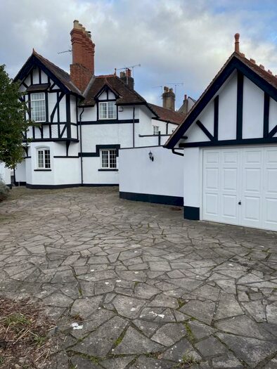 3 Bedroom Detached House To Rent In Drybridge Street, Monmouth, NP25