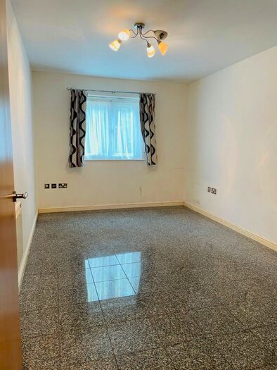 1 Bedroom Flat To Rent In Alexandra Road, Hounslow, TW3