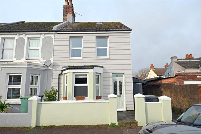 3 Bedroom End Of Terrace House For Sale In Latimer Road, Eastbourne, BN22