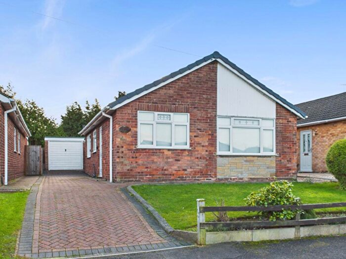 3 Bedroom Detached Bungalow For Sale In Towes Mount, Carlton, Nottingham, NG4